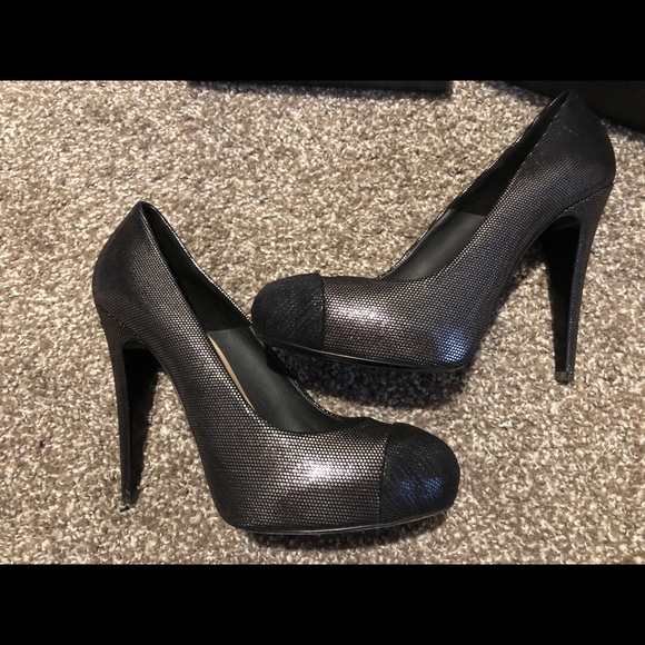 Chanel Pumps- WORN TWICE! - Picture 7 of 8